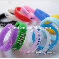 Hot sale multicolor printing words rubber silicone rings